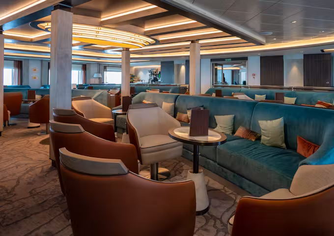 Ocean Albatros' lecture lounge 