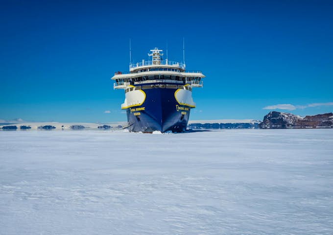 National Geographic Resolution, Antarctic Vessel