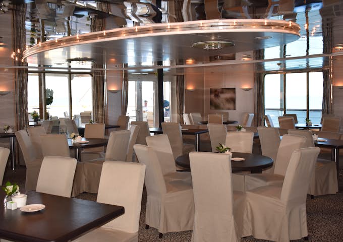 Bistro-Bar-Lounge2