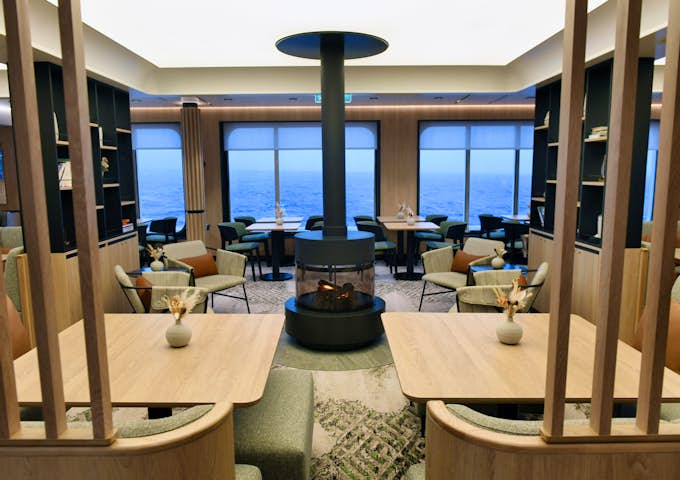 The Club Lounge on the SH Minerva