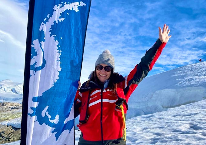 Louise from Swoop celebrates being on the 7th Continent 