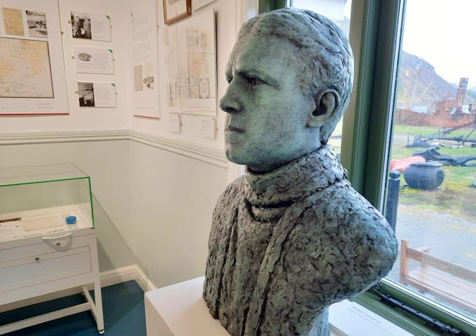 Bronze bust by artist Anthony Smith of Ernest Shackleton's in the South Georgia Museum, South Georgia